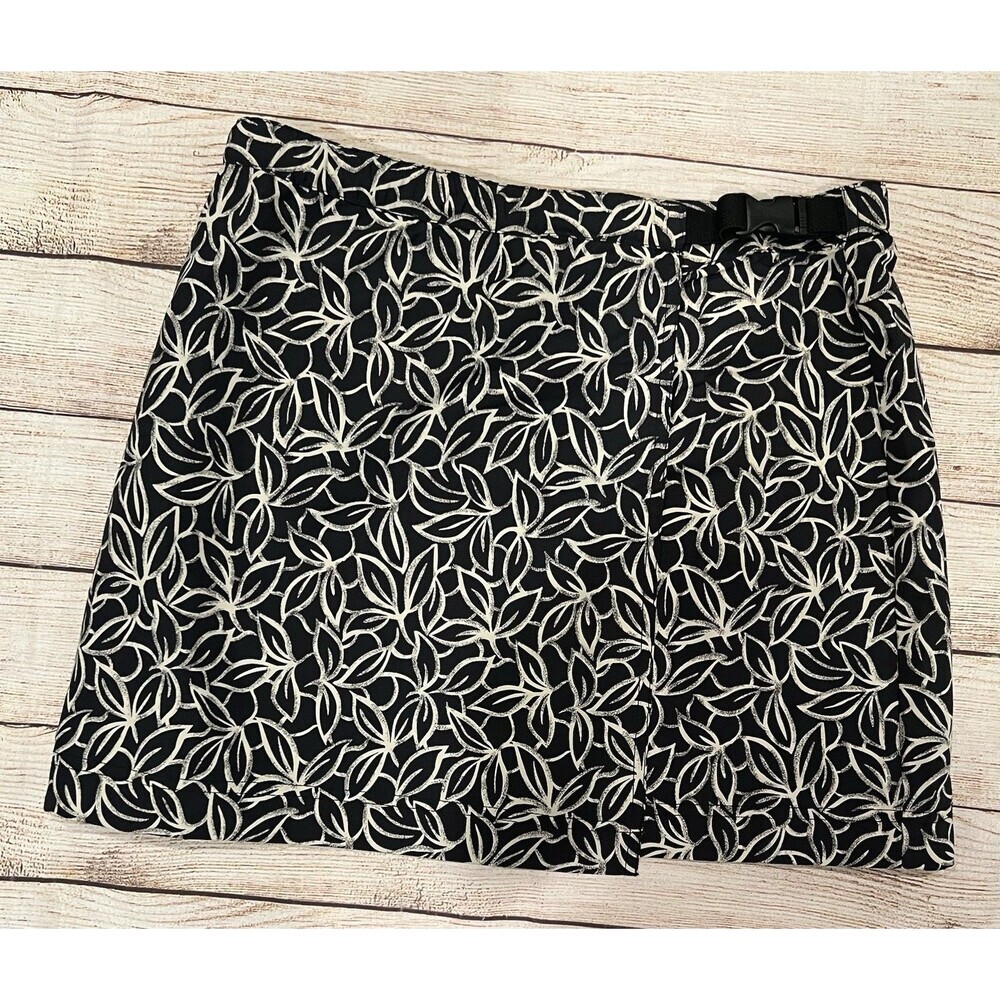 EDDIE BAUER Ladies Size S Nylon Wrap Around Skirt Swim Cover Taupe Black Buckle